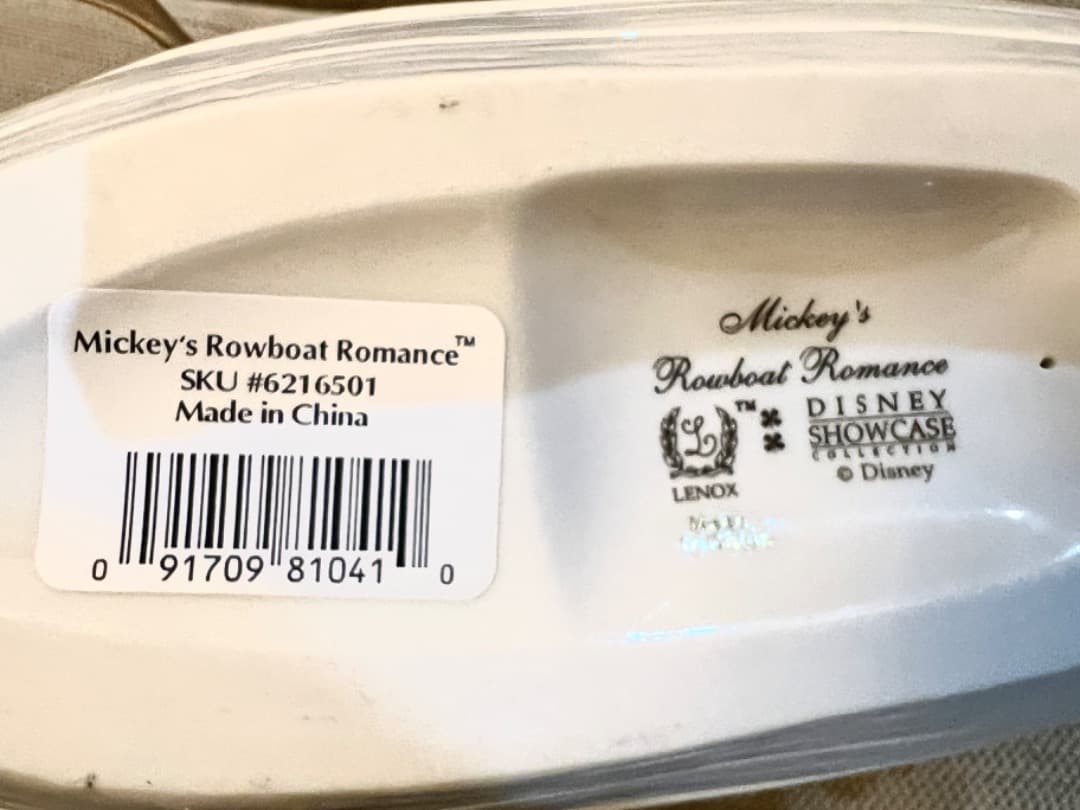 ディズニー ミッキーとミニーのRowboat Romance レノックス 陶器