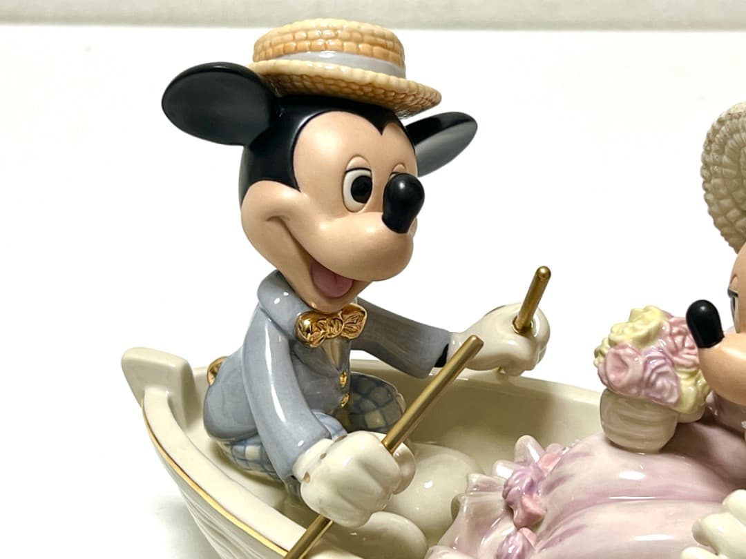 ディズニー ミッキーとミニーのRowboat Romance レノックス 陶器