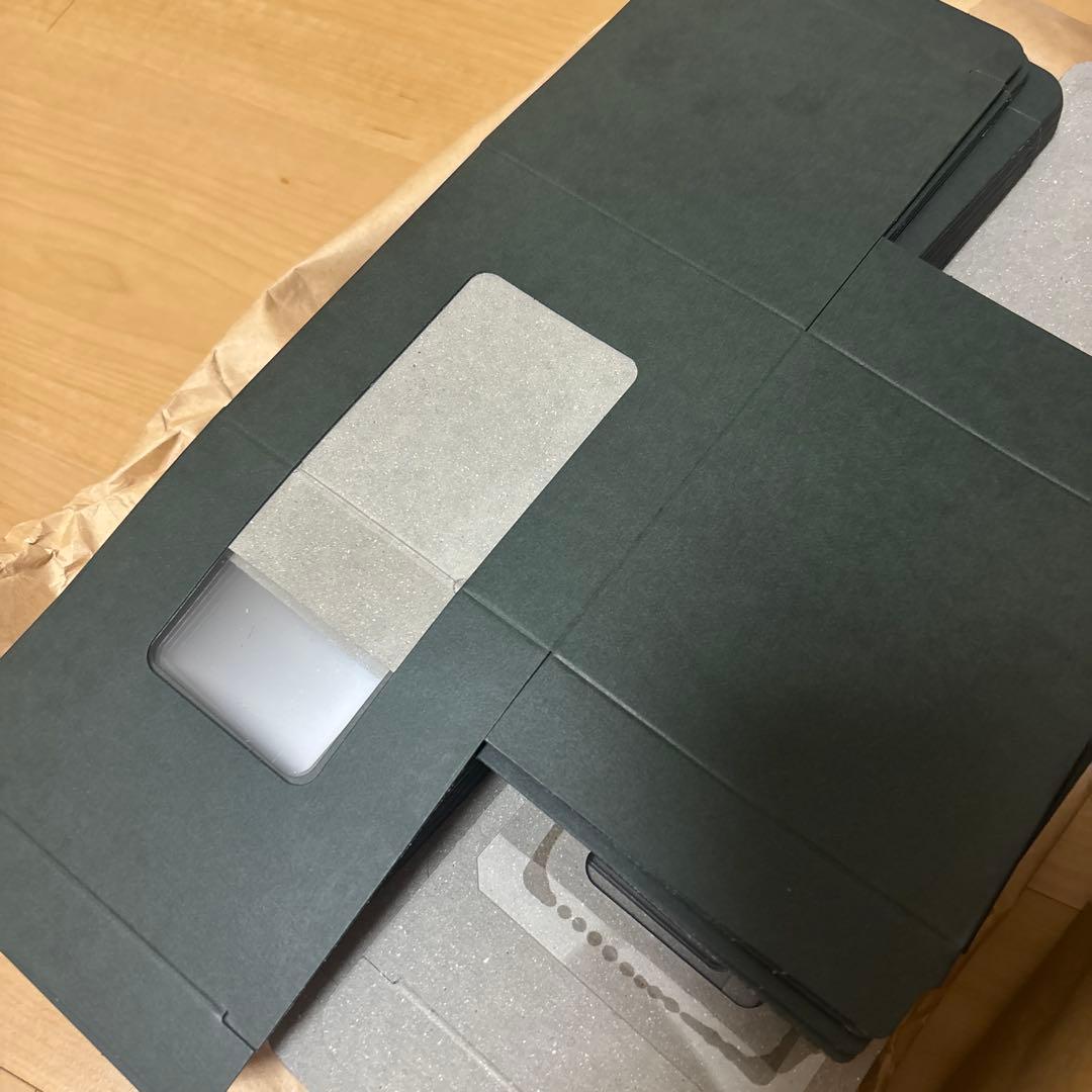 キューブカートン黒　窓付き　97枚　No.53466