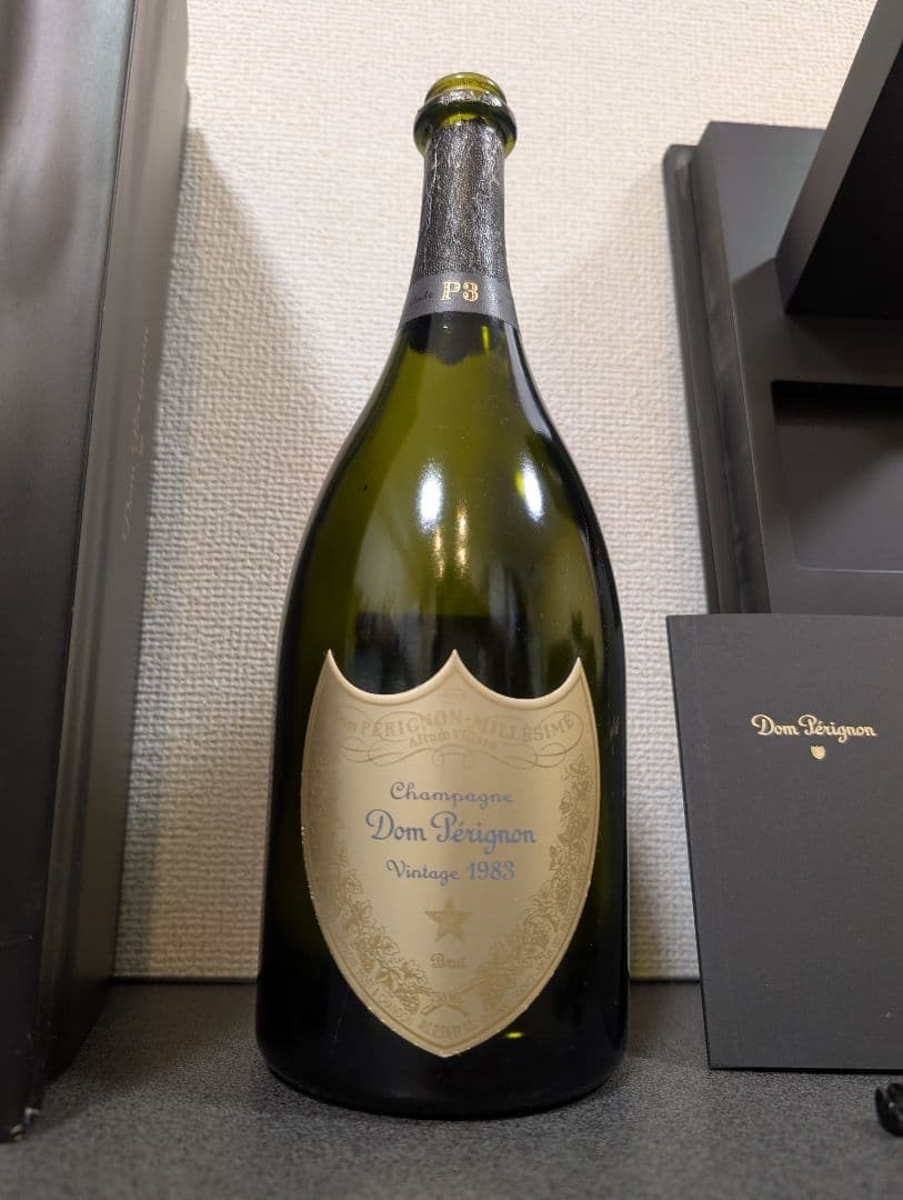 ドンペリ P3 空瓶と箱セット