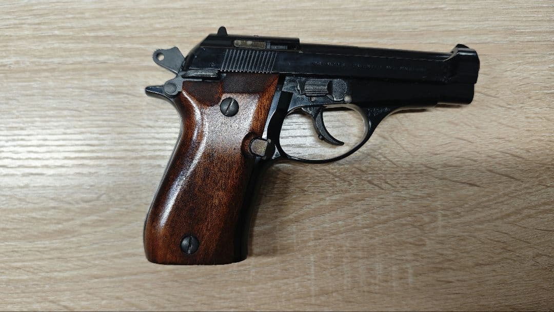 マルシン ベレッタ M84 モデルガン ハンドガン 訳あり