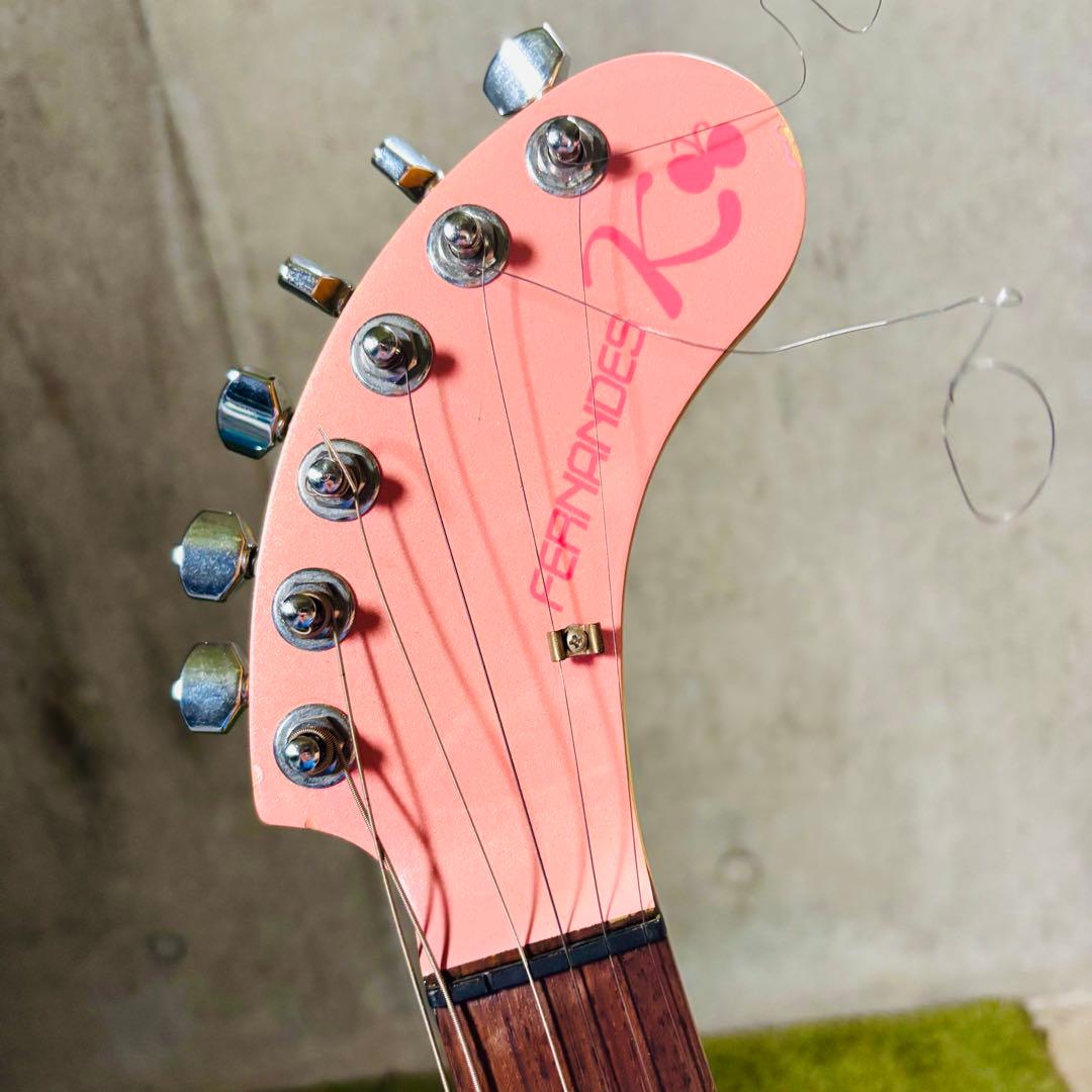 FERNANDES ZO-3 ハローキティ エレキギターkitty