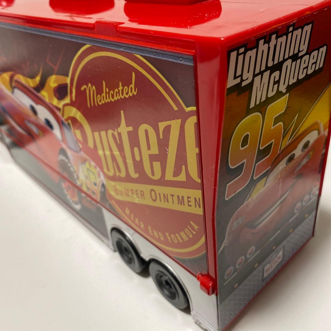 ディズニー カーズ トミカ たくさんのせよう!大きなマックトレーラー&シドレー