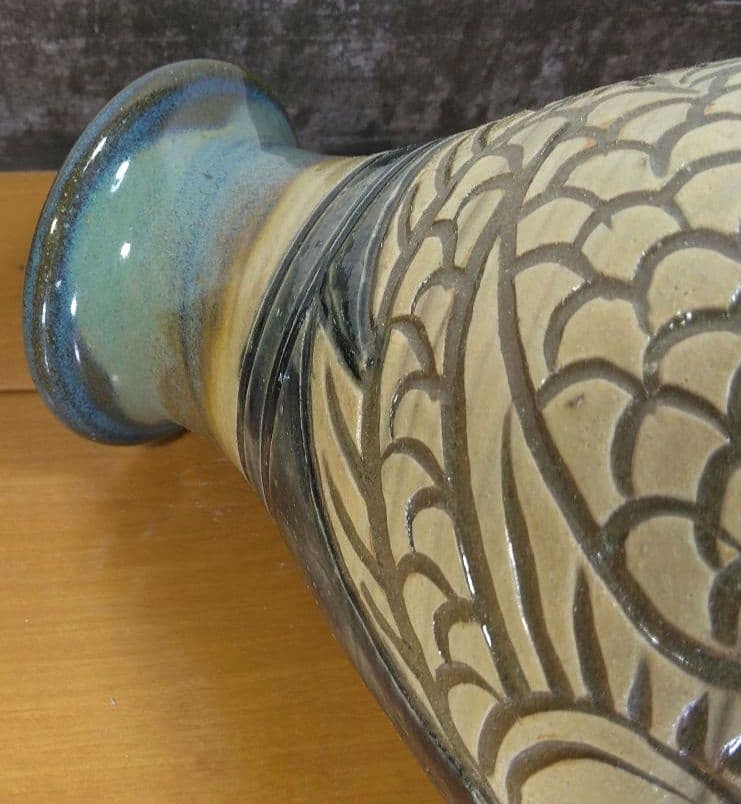 人間国宝 金城次郎 壷屋焼 小花瓶 栞 共箱(本人書付真筆) 壺屋焼 青首花瓶