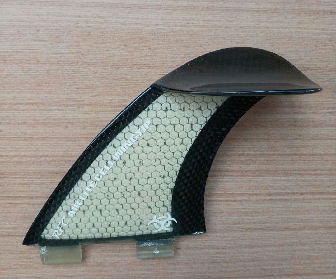 RFC AIR LITE CELL WINGTIP　カーボン センターフィン