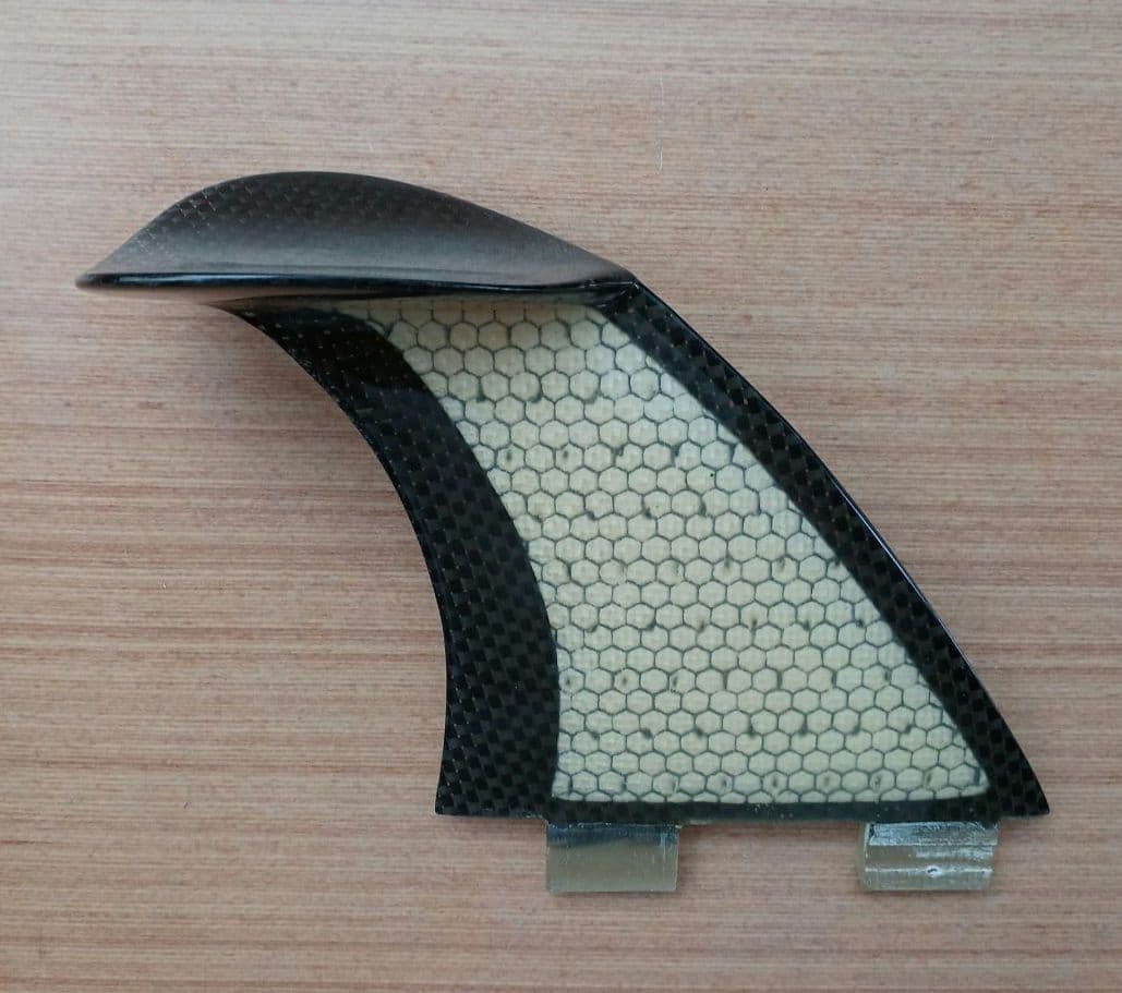 RFC AIR LITE CELL WINGTIP　カーボン センターフィン