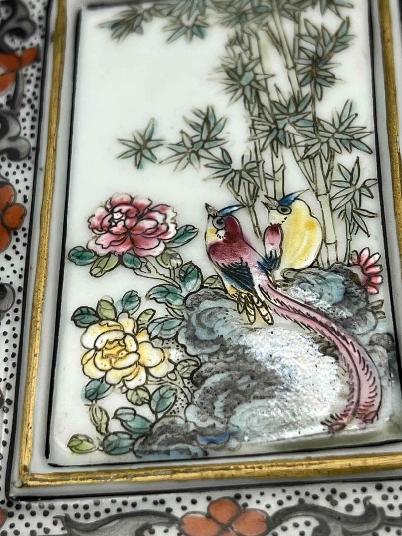 清道光時代 【大清道光年製】在銘 粉彩 琺瑯彩金彩錦雞墨彩詩文筆筒(E-70)