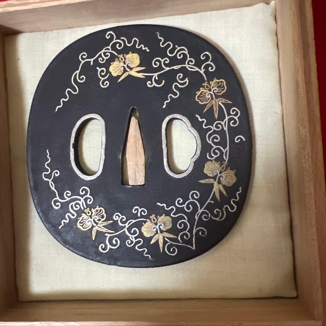 刀装具　鍔　金銀象嵌　木箱