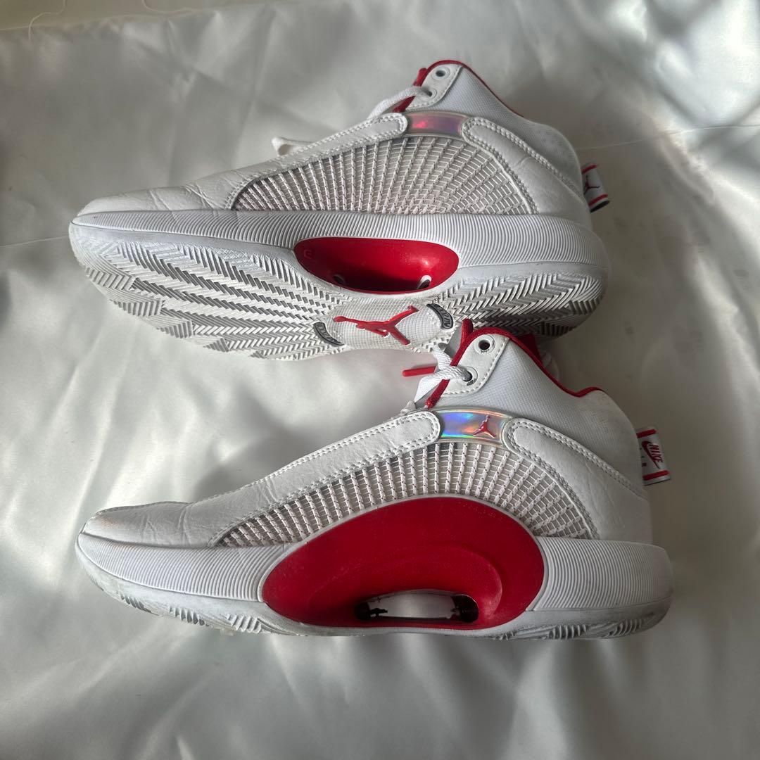 NIKE JORDAN 赤 白 スニーカー ジョーダン 25.5cm