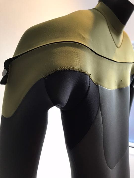 tutto customウェットスーツ