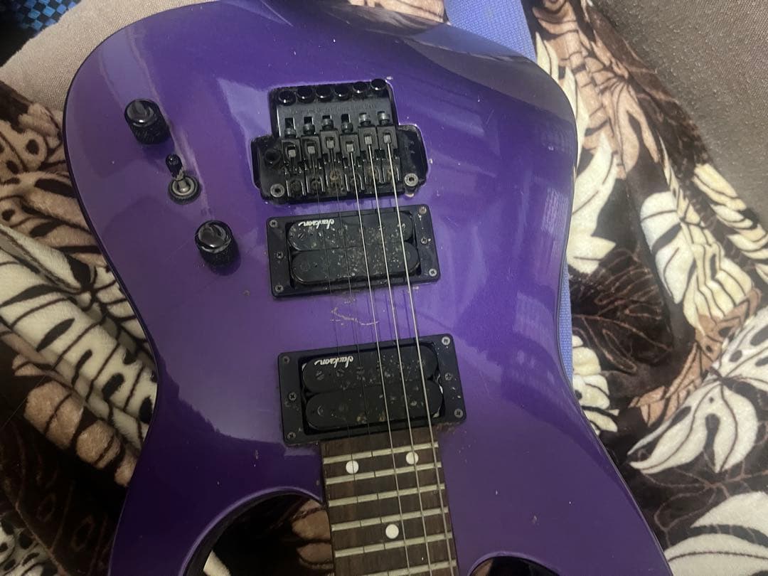 騎*谷様 グローバーJackson エレキギター 紫