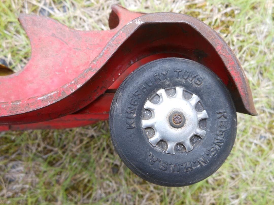 Kingsbury トイカー 赤 消防車 はしご車　ブリキ　おもちゃ