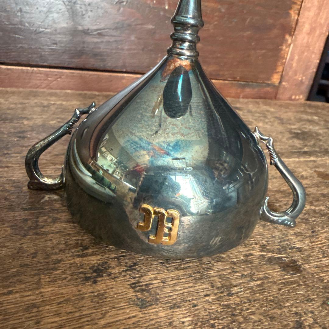 銀製　トロフィー