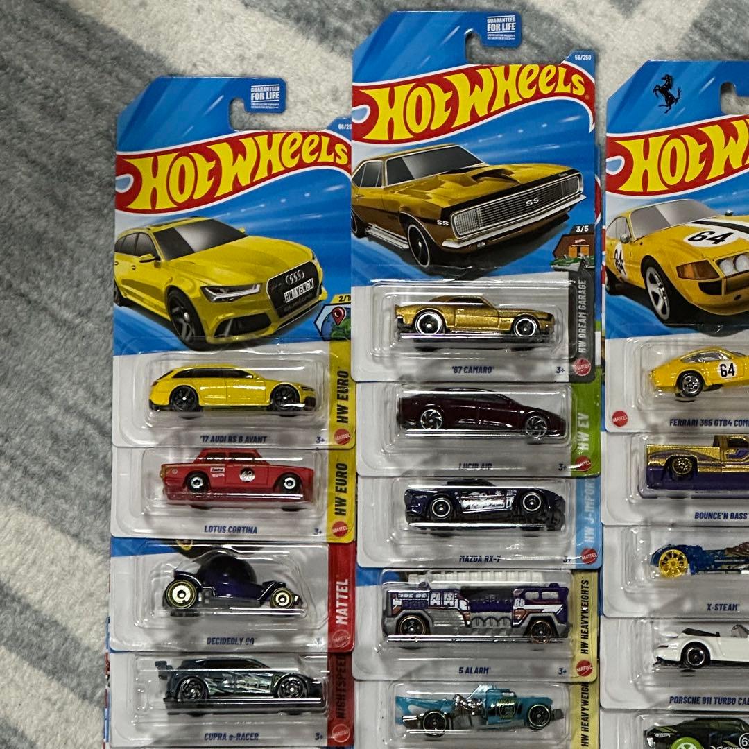 ホットウィール ベーシック 36台セット⑱ フェラーリ オプティマスプライム等