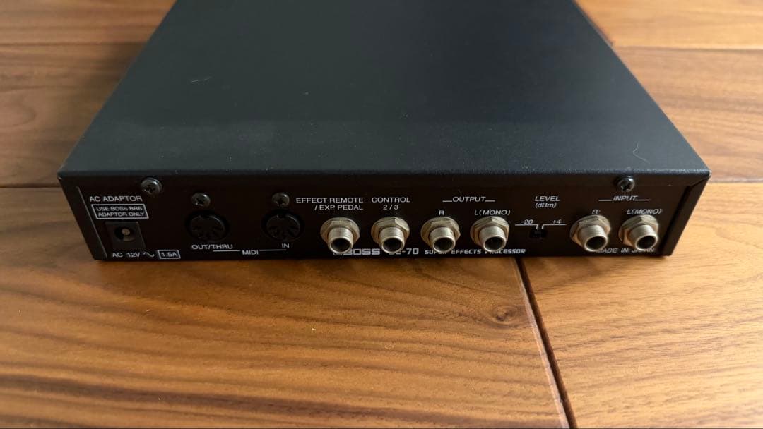 BOSS SE-70 マルチエフェクター