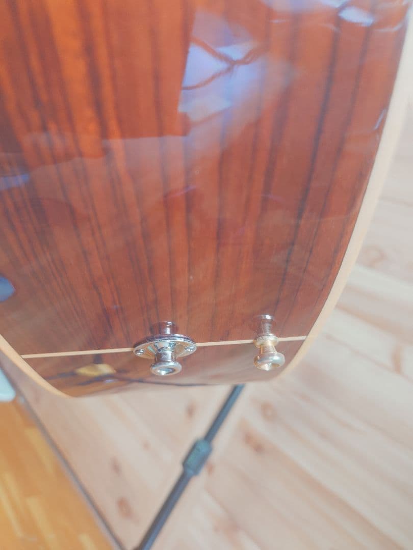 ヤマハＬＬ１６ARE アコースティックギター　ストラップ・サービス品付き