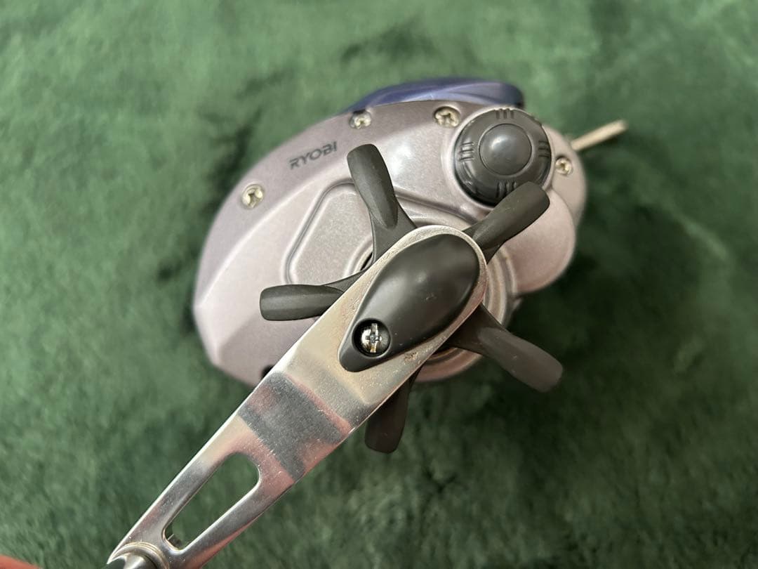 RYOBI Adventure SS700T フィッシングリール