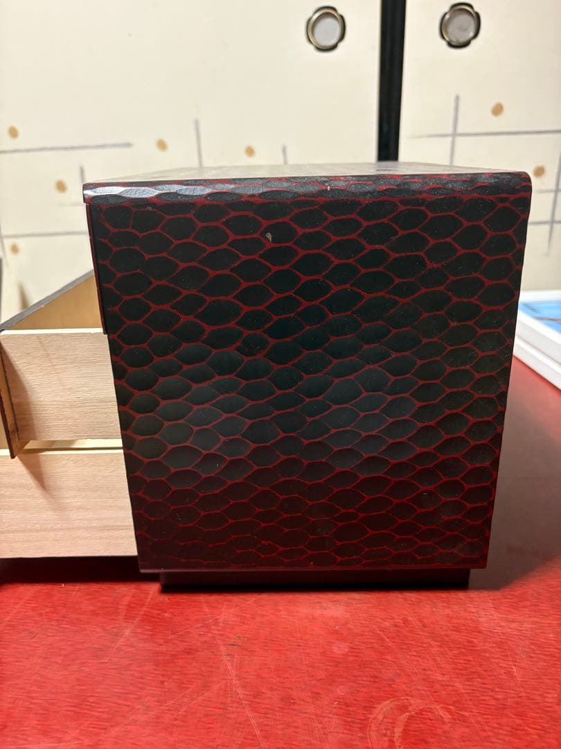 鎌倉彫　三段引き出し　※エコメルカリ便を選択お願いいたします。