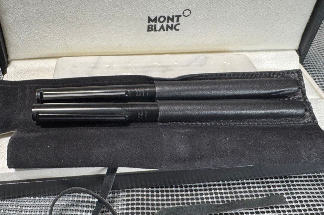 【極美品】モンブラン No1124 万年筆 漆黒ロードナイト鉱加工 万年筆