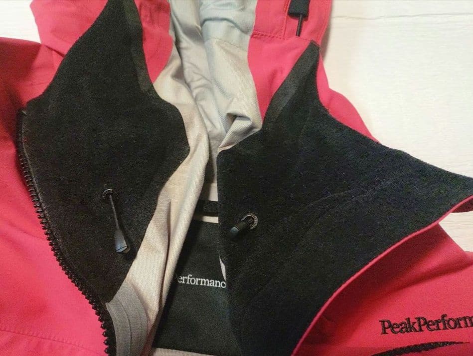 PeakPerformance W ALP J スキージャケット レディースM
