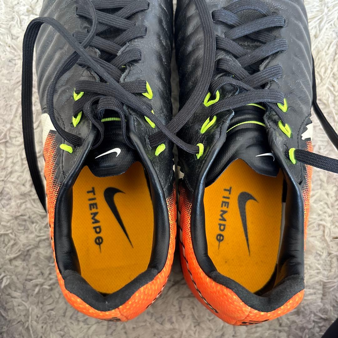 未使用品　Nike Tiempo サッカースパイク オレンジ/黒　23cm