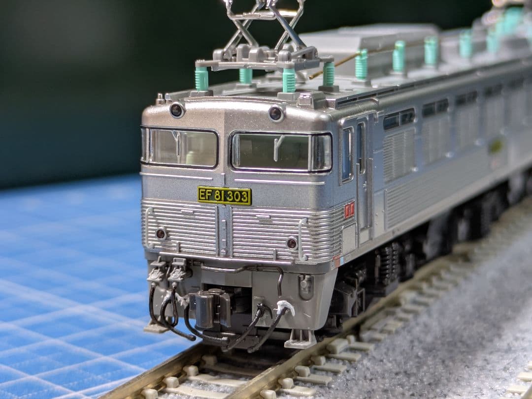 EF81 300 JR貨物更新車（銀）KATO