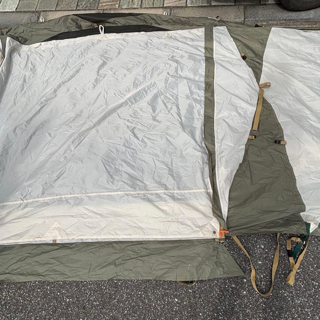 Coleman タフスクリーン2ルームハウス オリーブサンド　4〜5人用