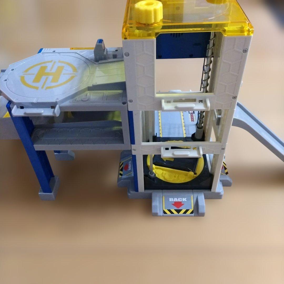 ハイパーブルーポリスステーション