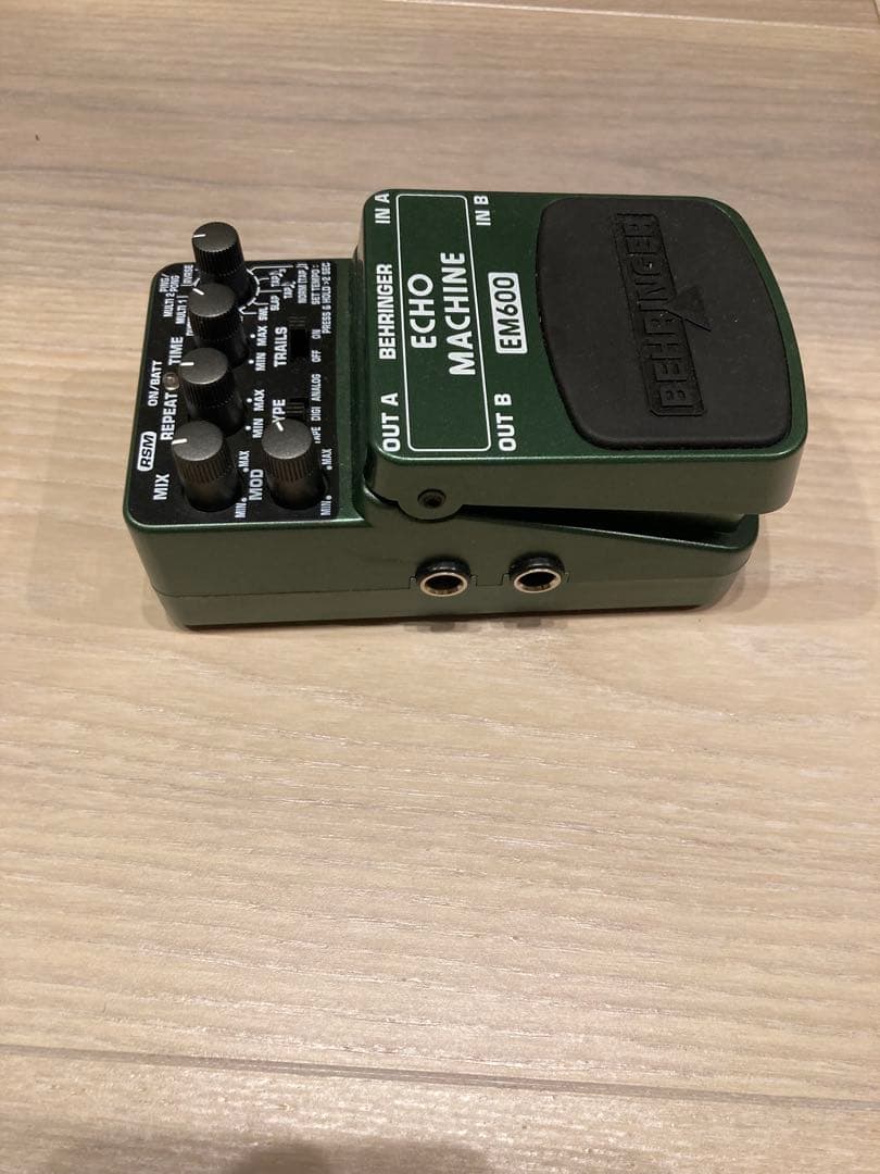 【完動美品】Behringer EM600 Echo Machine
