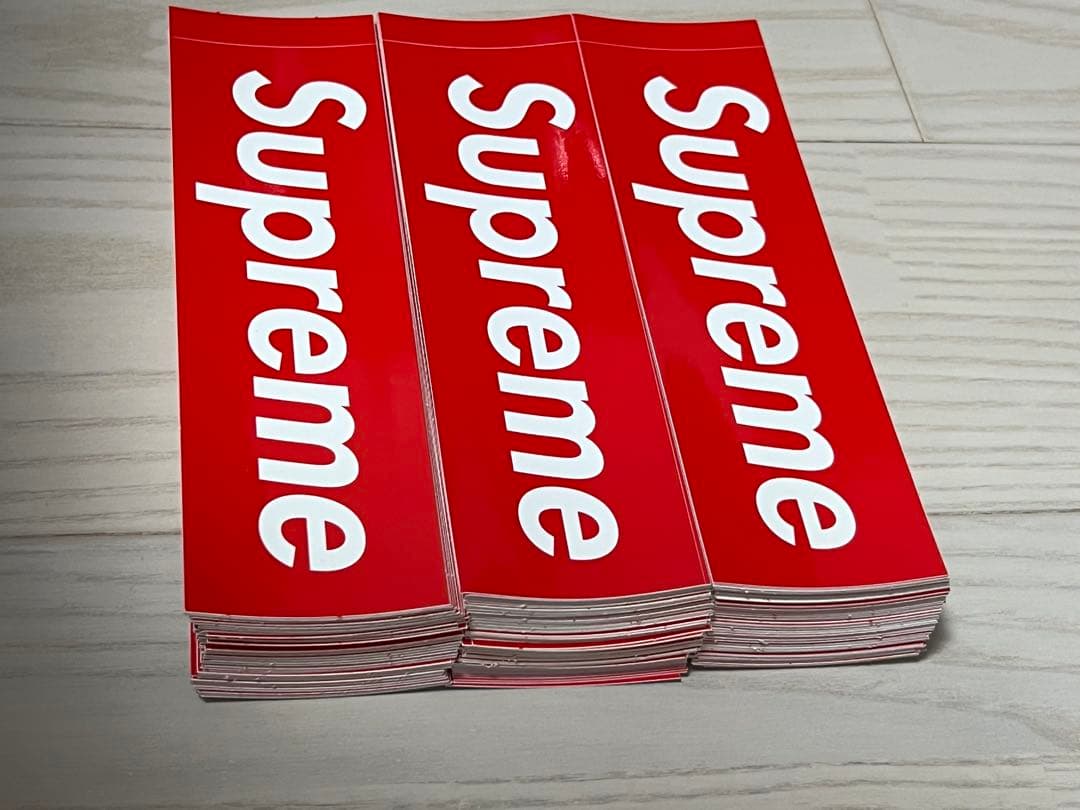 Supreme box logo ステッカー　300枚　まとめ売り