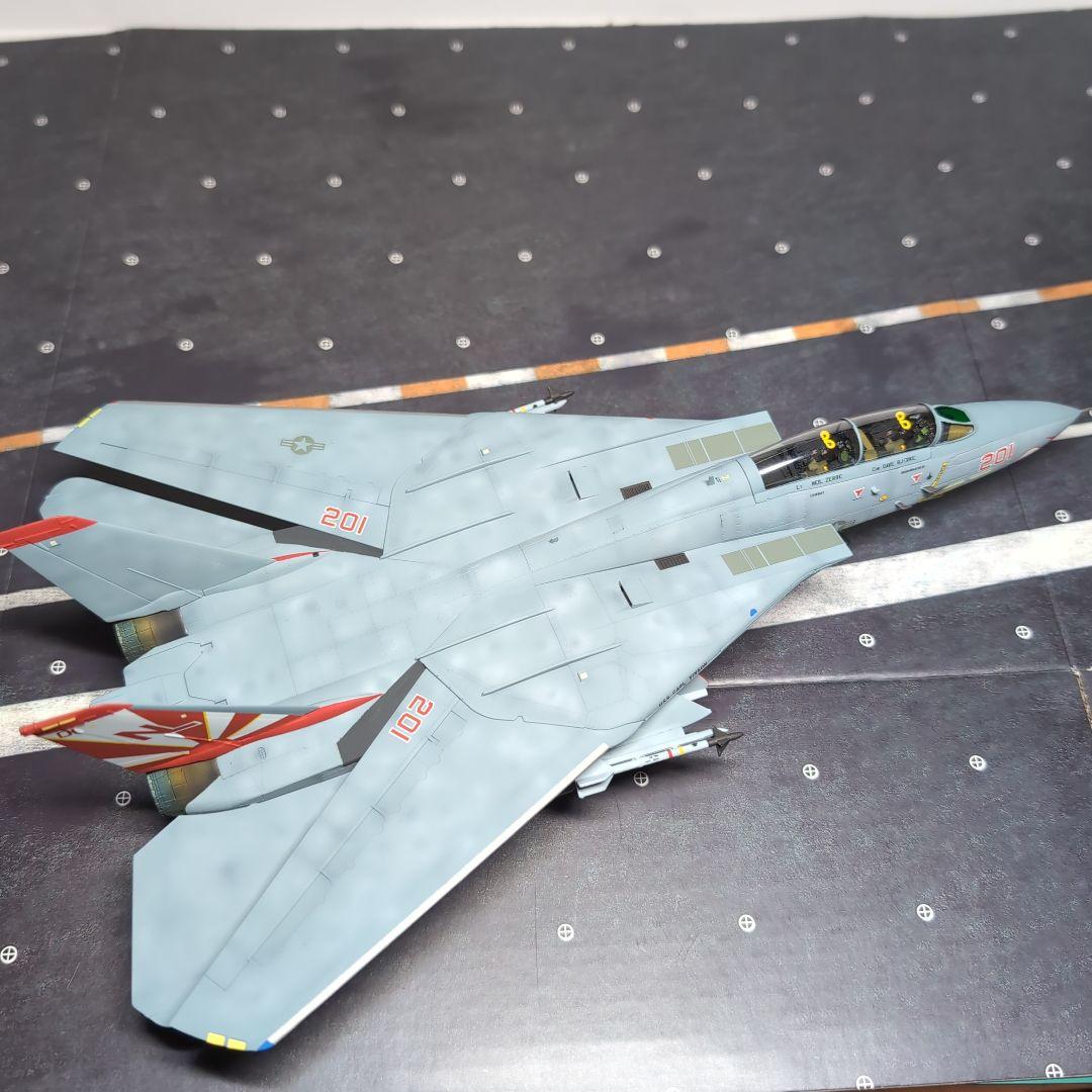 ファインモールド製　F-14Ａ トムキャット VF-111　1/72 完成品