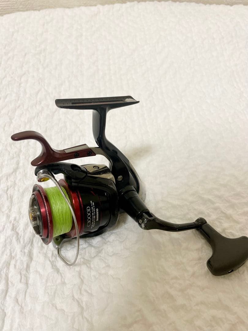 BB-X Larissa C3000DHG スピニングリール