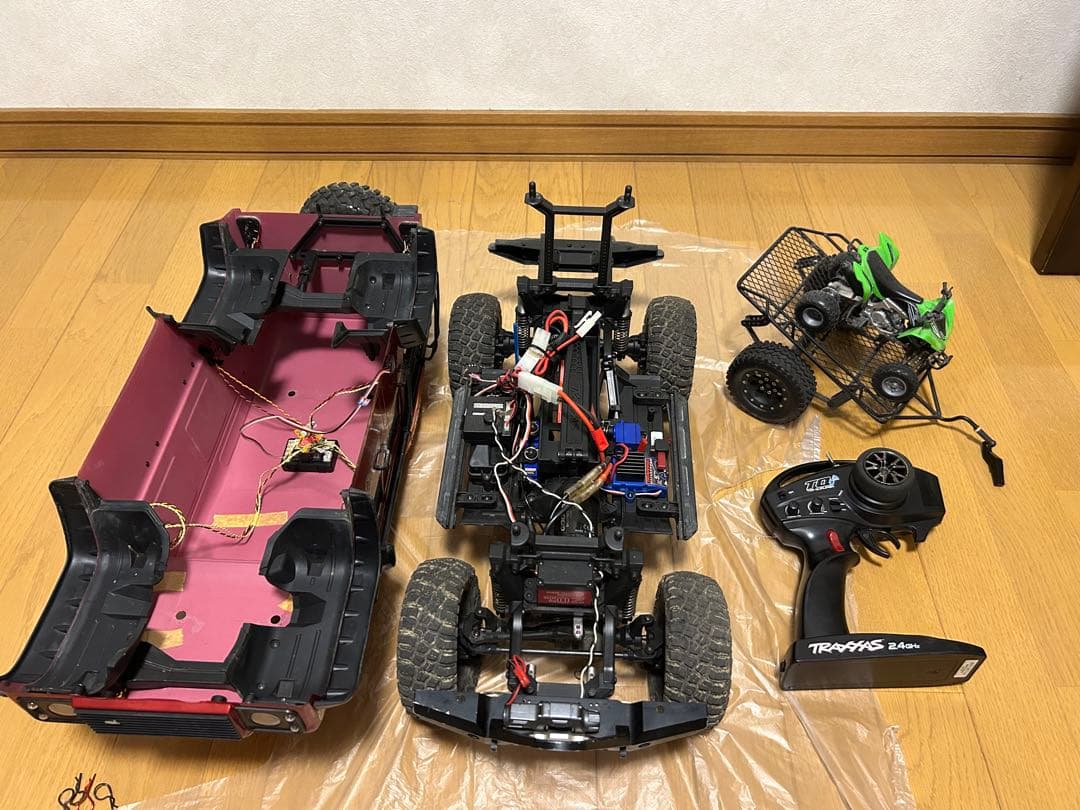 TRAXXAS TRX4 Land Rover Defender ディフェンダー