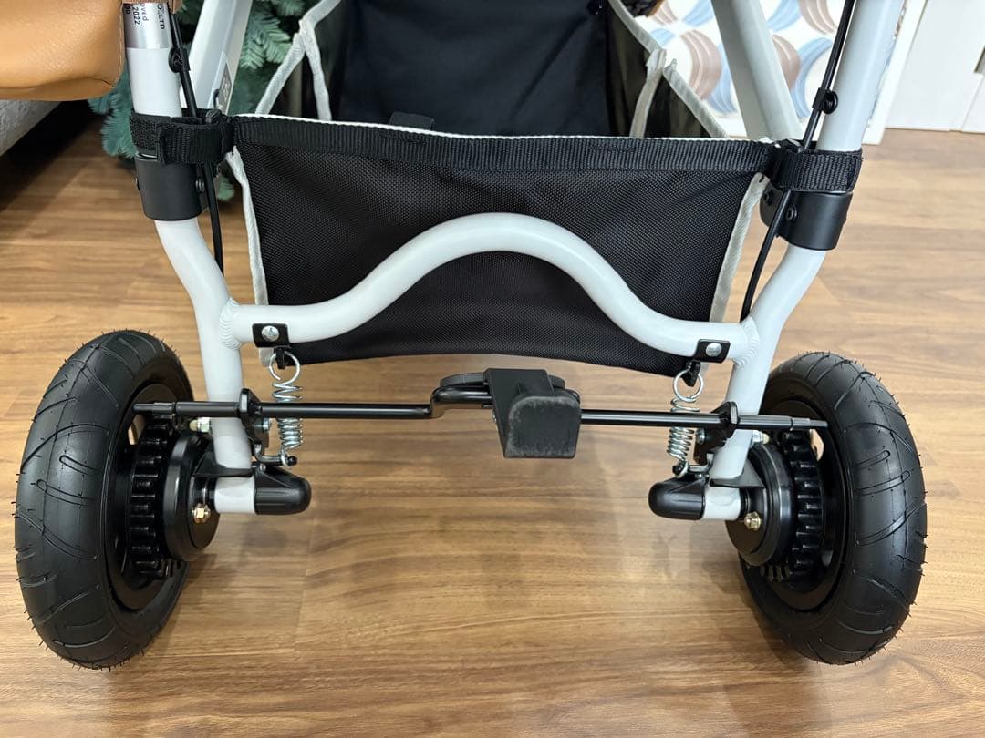 未使用に近い　エアバギー　DOME3 2ペットカート　ホワイトアッシュ　オーツ