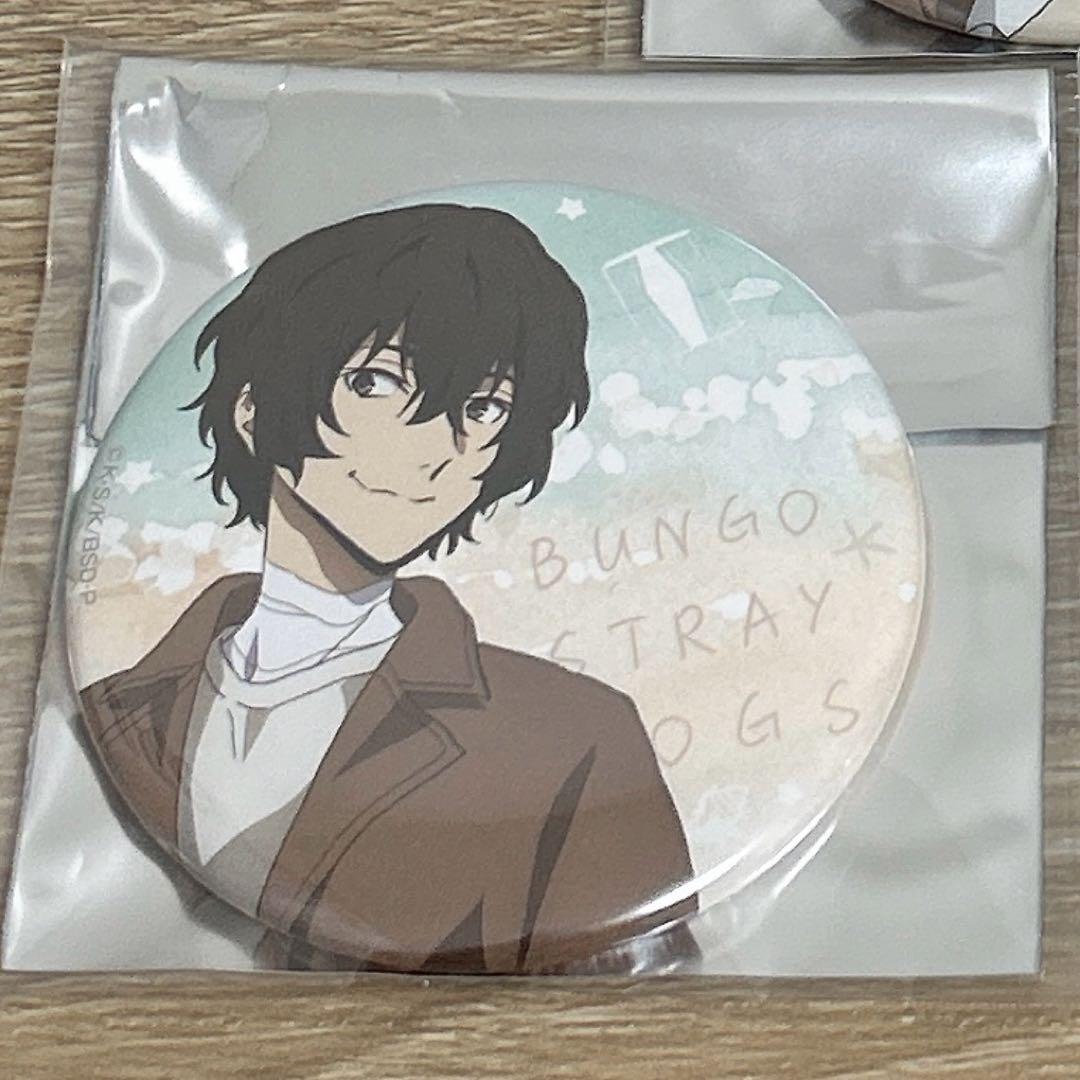 文豪ストレイドッグス　太宰治　缶バッジ　ドンキホーテ