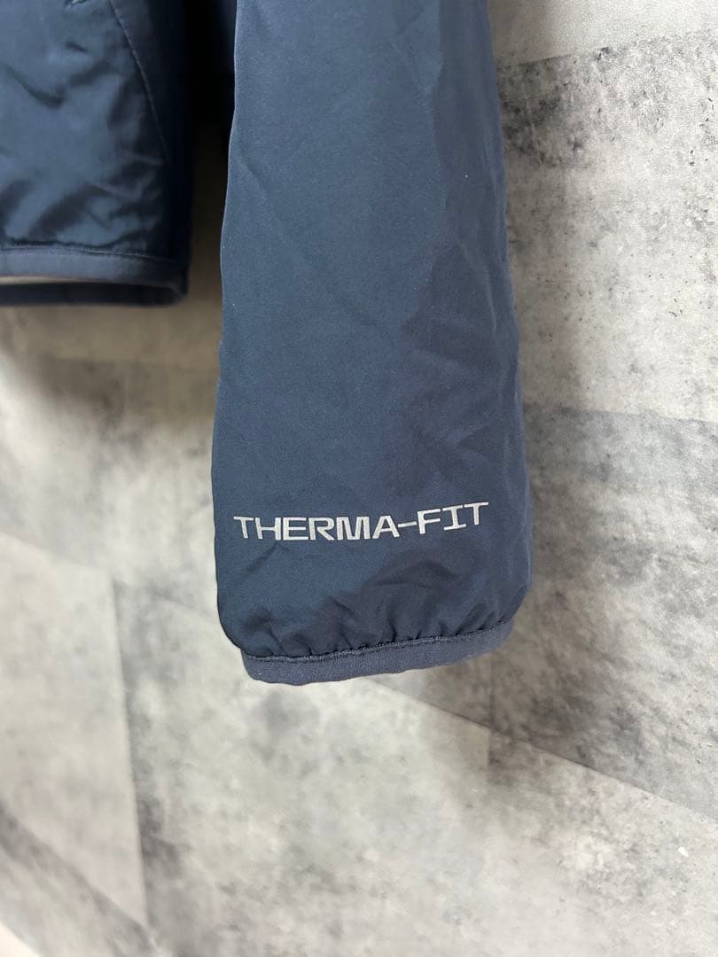 新品　NIKE ナイキ エアロレイヤー ランニングジャケット 中綿　M