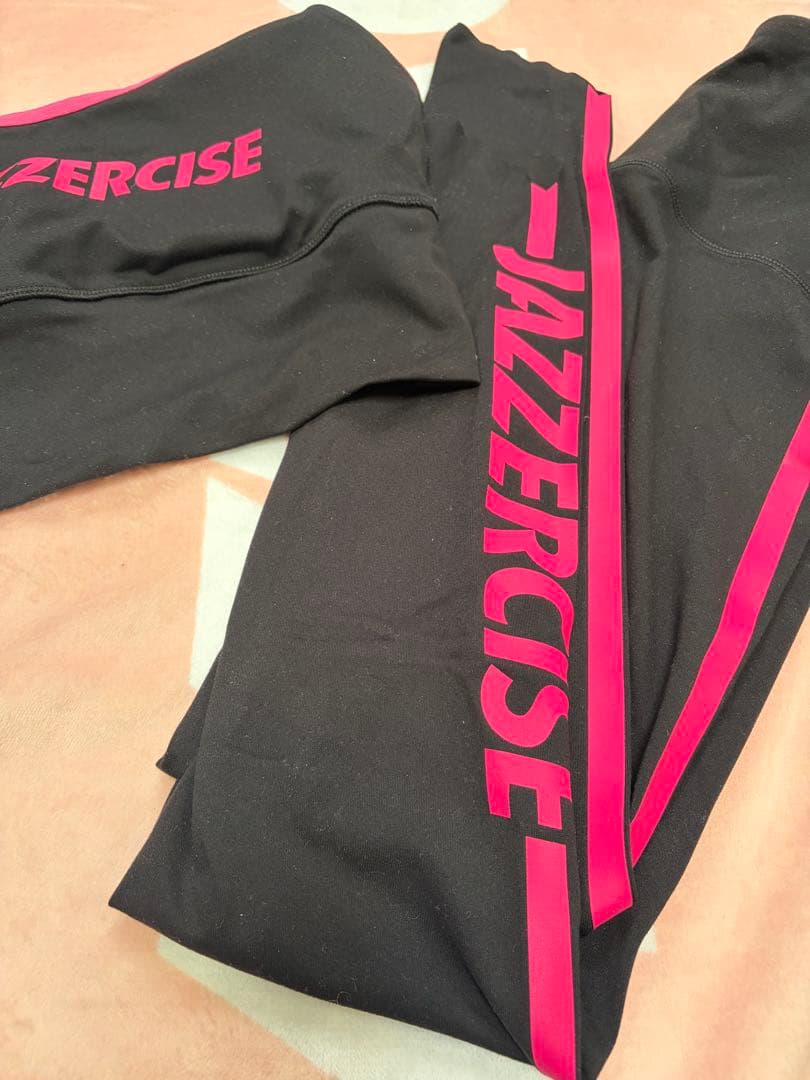 ジャザサイズ　レギンス　上下　セット③黒　ピンクロゴ　Jazzercise