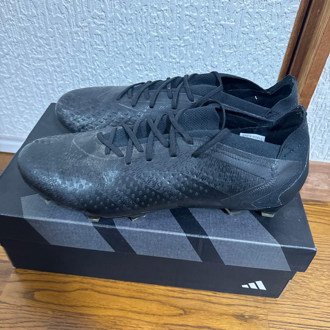 プレデター アキュラシー.1 L FG　コアブラック×コアブラック 26.5cm