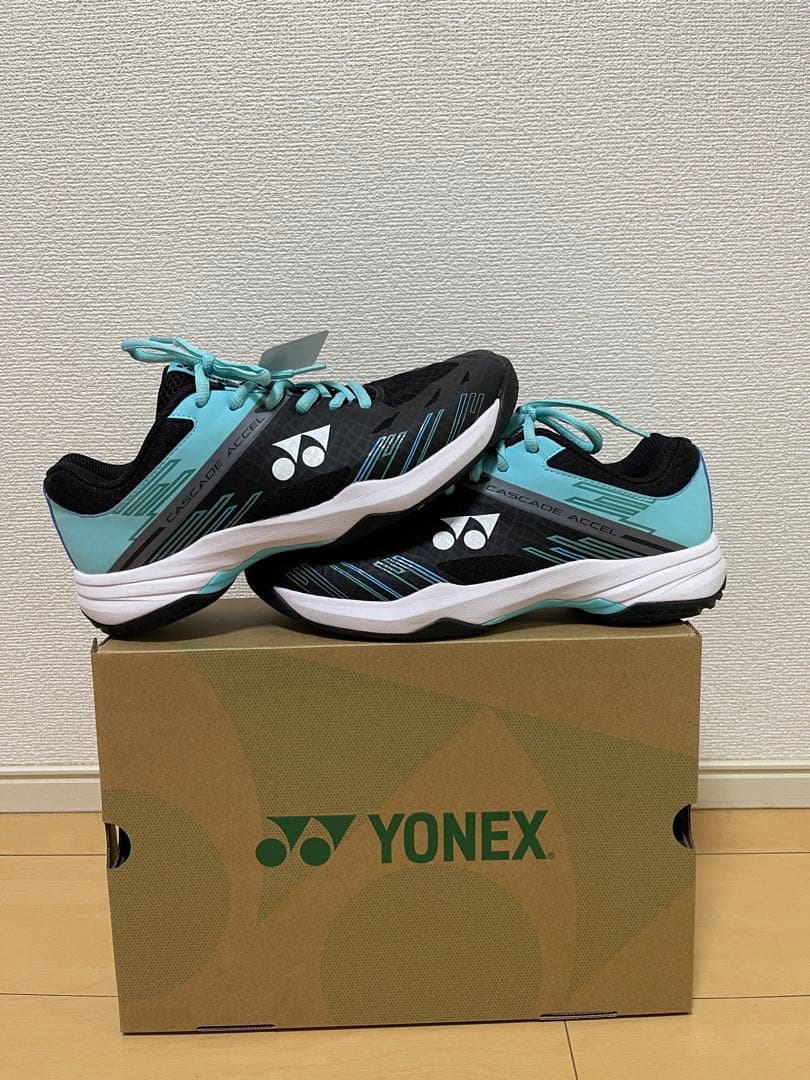 ヨネックス ワイドタイプ CASCADE ACCEL バドミントン26.0cm