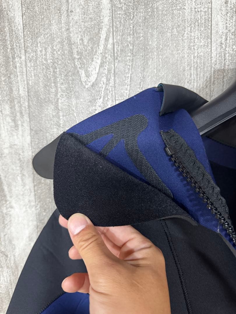 未使用FLASH PACKER ウェットスーツAM-TYPE ジャーフルLサイズ