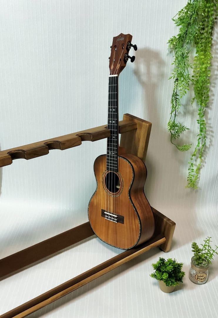 ウクレレスタンド 　7本掛け　ソプラノ〜テナーサイズ対応　ハンドメイド