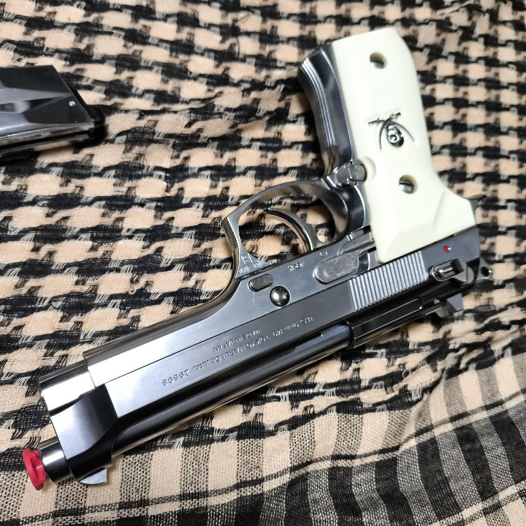 1東京マルイ製　M92F クロームステンレス　ソードカトラスstyle ガスブロ