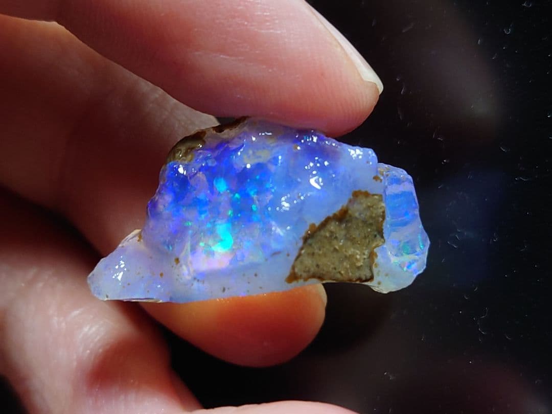 オパール　原石　ウェロ産　鉱物　標本　原石　プレシャス　チョーク
