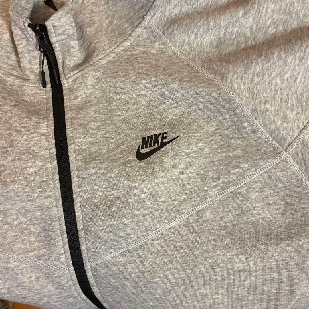 NIKE テックフリース グレー
