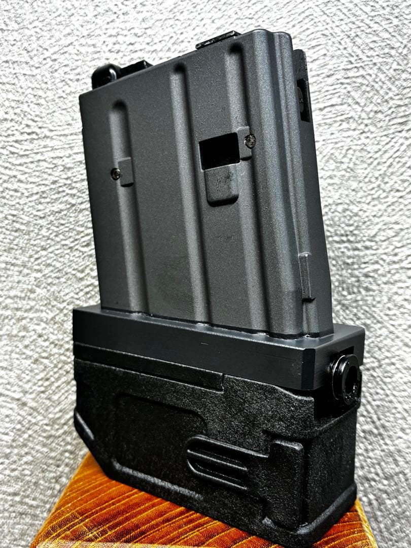 R7-17 東京マルイ GBB M4 マガジンアダプター 外部ソース仕様