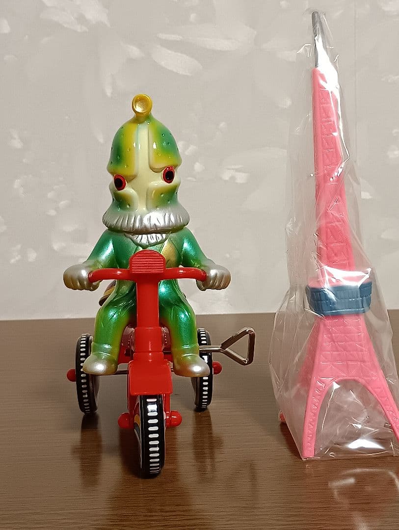 M1号　ケムール人　ゼンマイ三輪車　東京タワーセット