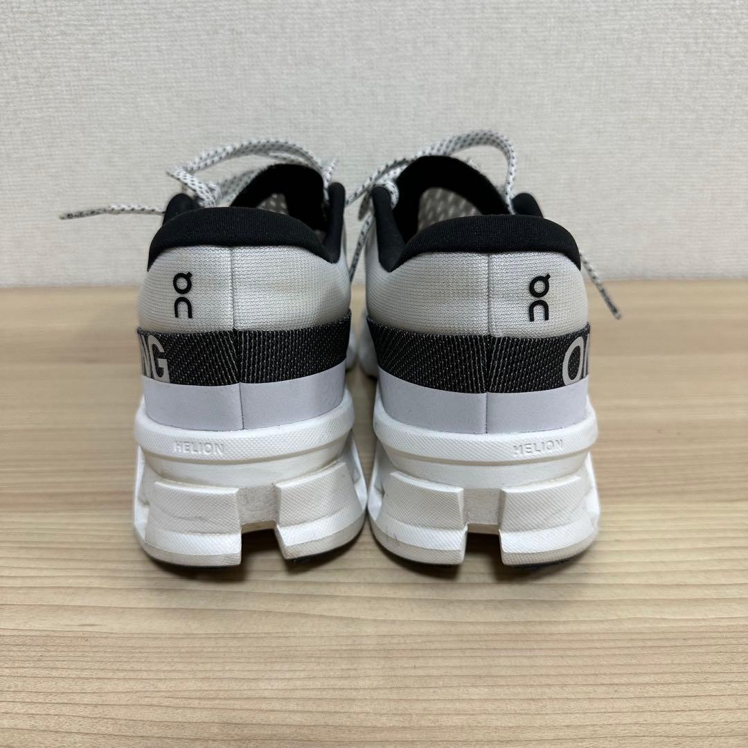 On Cloudmonster 2 25cm　ホワイト