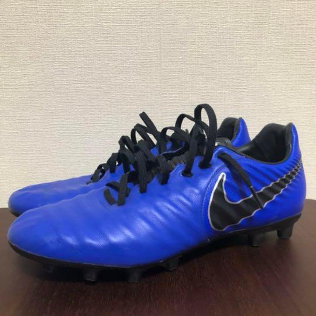 サッカースパイク ナイキ　ティエンポ7