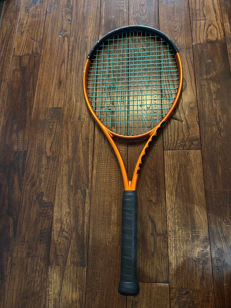 ウィルソン burn 100s v5 テニスラケット
