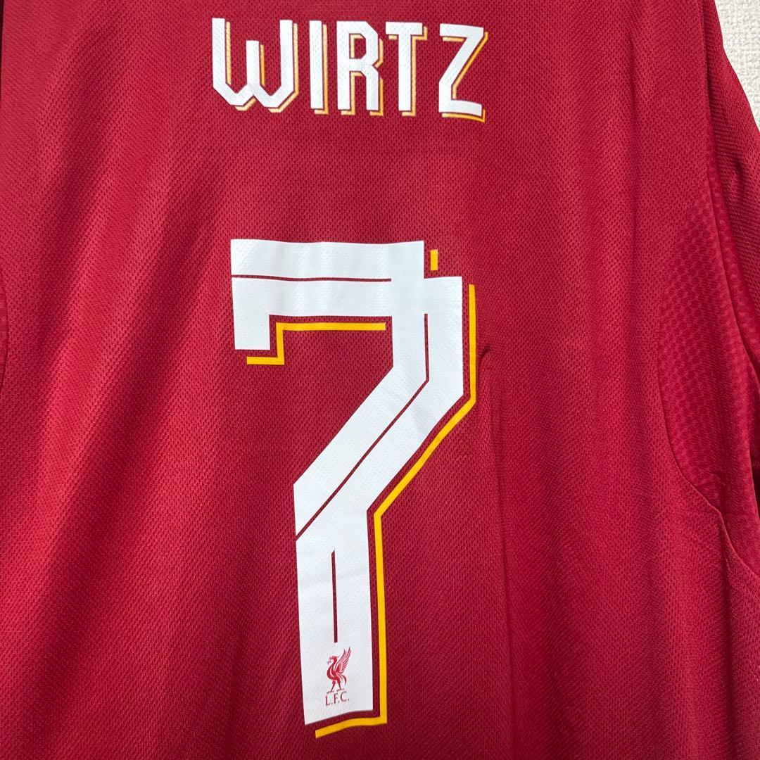 リヴァプール　25-26シーズンホームユニフォーム　背番号7 ヴィルツ